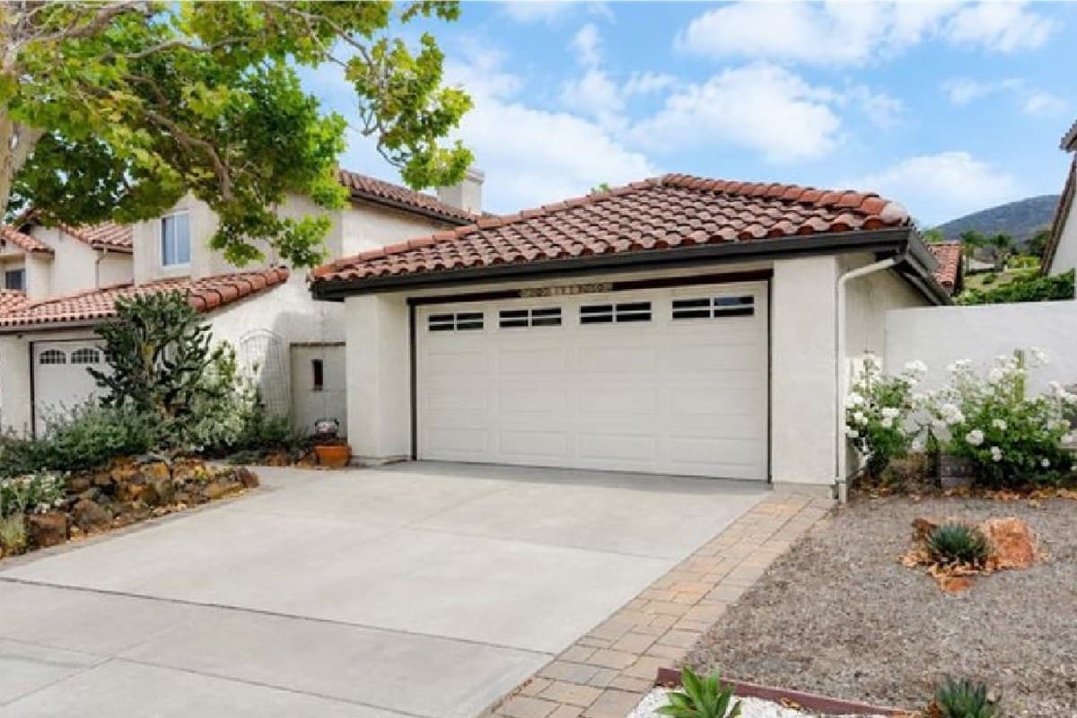 1332 Felipe, San Clemente